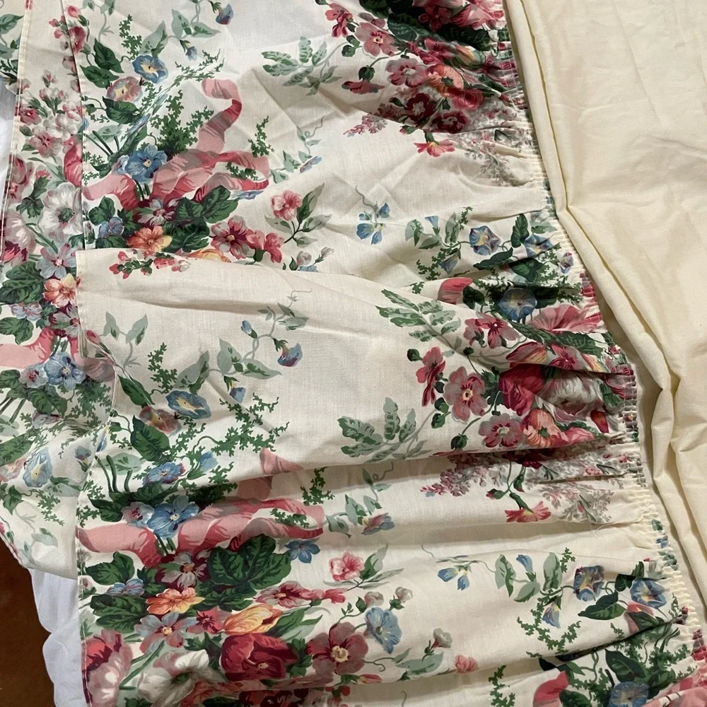 Croscill Vintage Bed Skirt English Garden